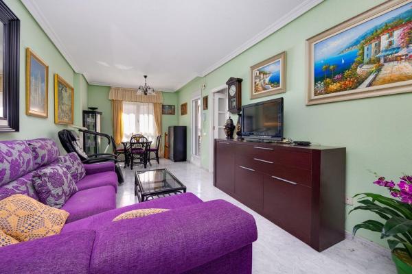 Venta de piso en Piso en Antonio Machado, Torrevieja, Torrevieja
thumbnail 3