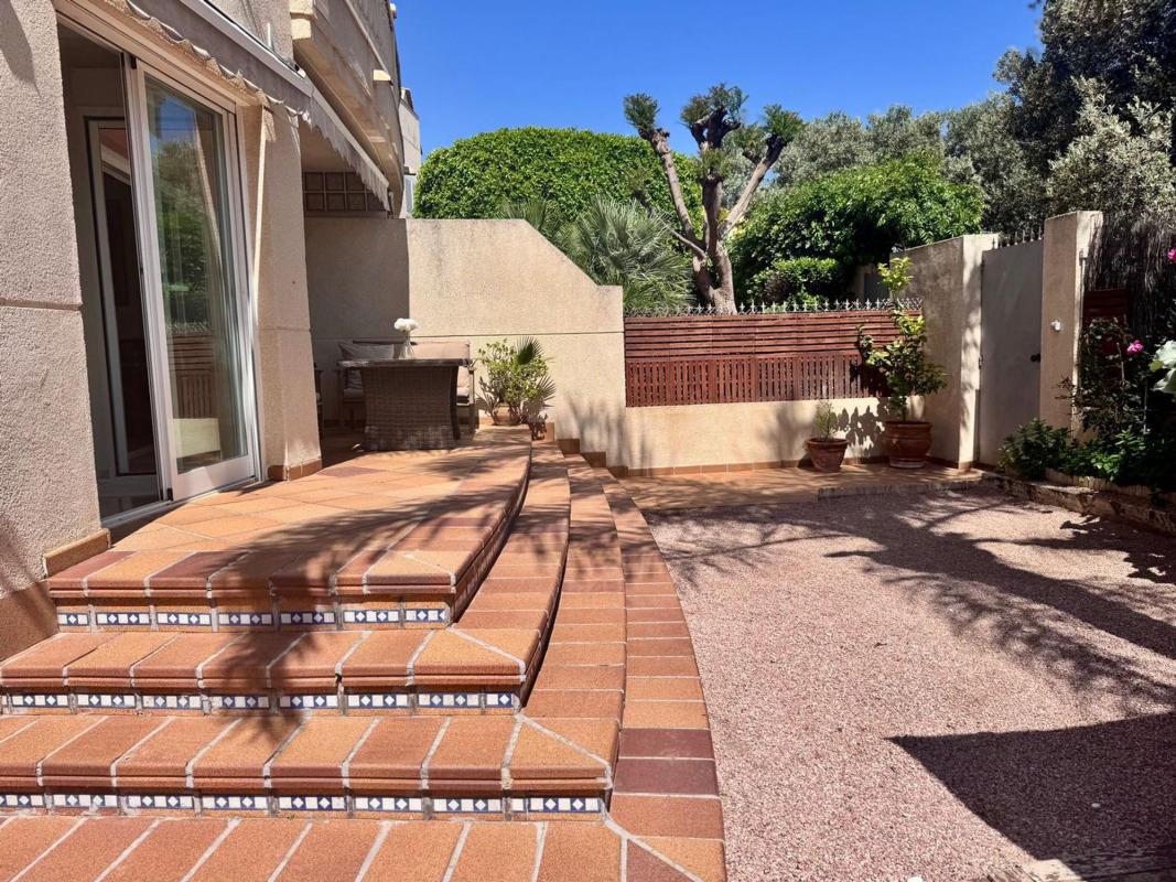 Properties for sale and rent in Spain photo 3