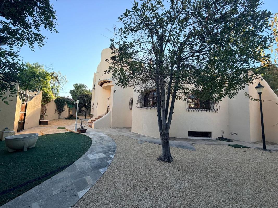 Properties for sale and rent in Spain photo 4