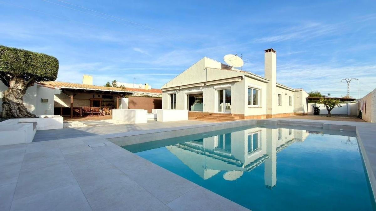 Properties for sale and rent in Spain photo 2