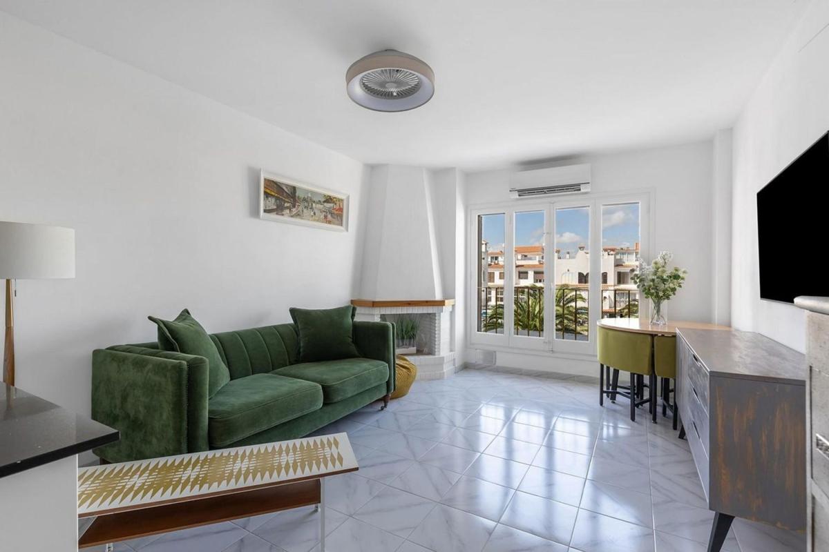 Sale of apartment in Piso en Torreblanca, Torrevieja, Torrevieja
photo 2