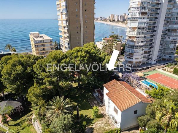 Casa o chalet independiente en Calle Rois de Corella, 6, Playa Muchavista, El Campello photo 1