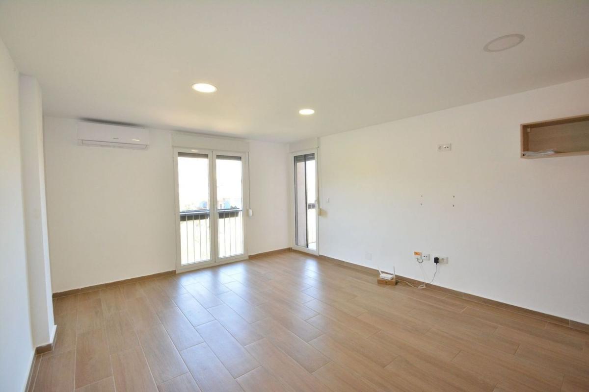 Продажа квартиры на Piso en Zona Pueblo, Guardamar del Segura, Гуардамар-дель-Сегура
 photo 2