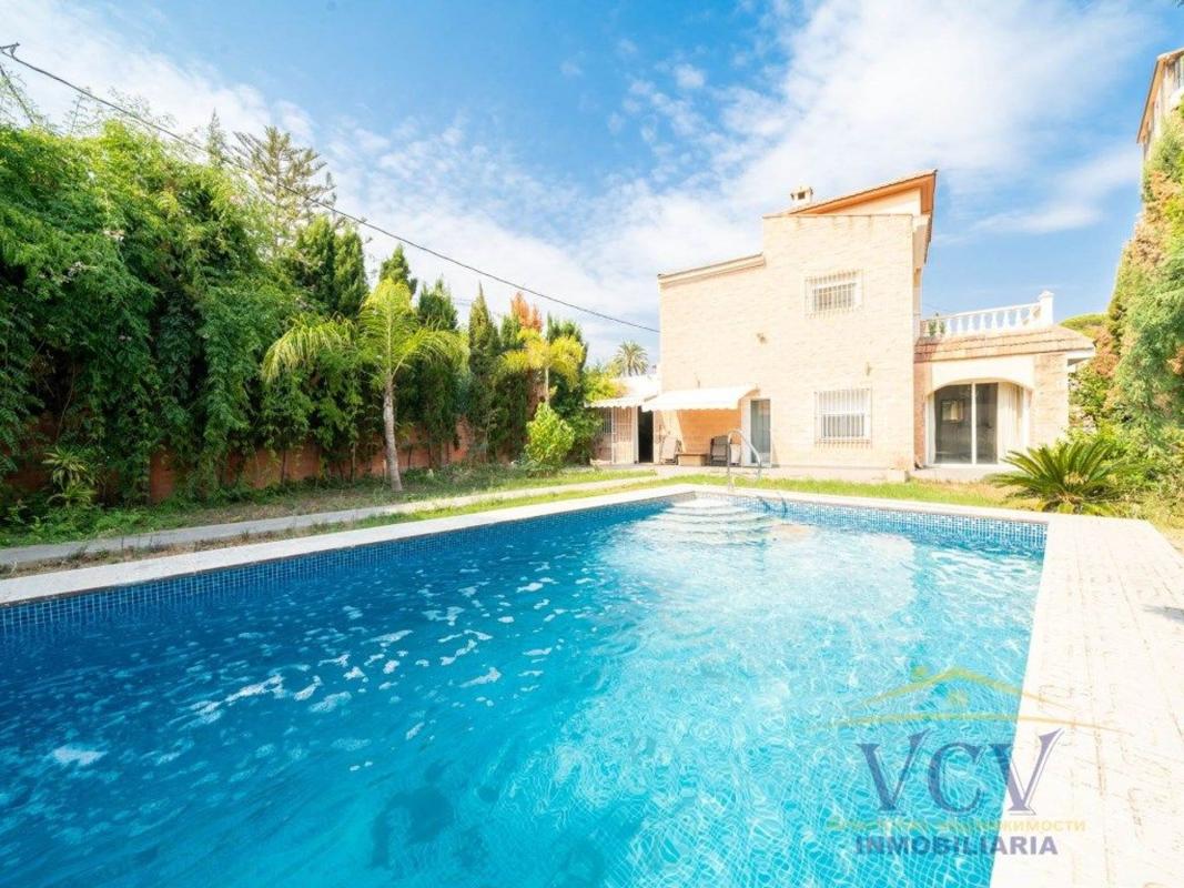 Properties for sale and rent in Spain photo 2