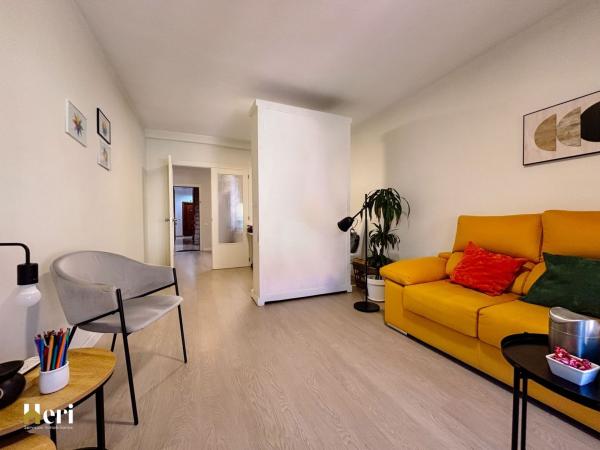 Venta de piso en Piso en Calle de Sant Mateu, Carolinas Altas, Alicante / Alacant, Alicante / Alacant
photo 1