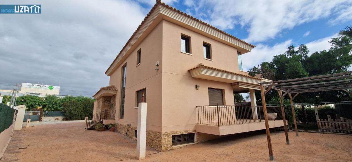 Properties for sale and rent in Spain photo 2