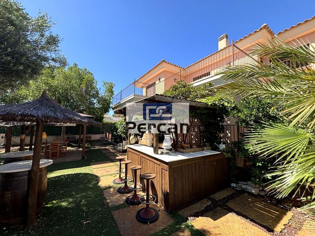 Properties for sale and rent in Spain photo 3