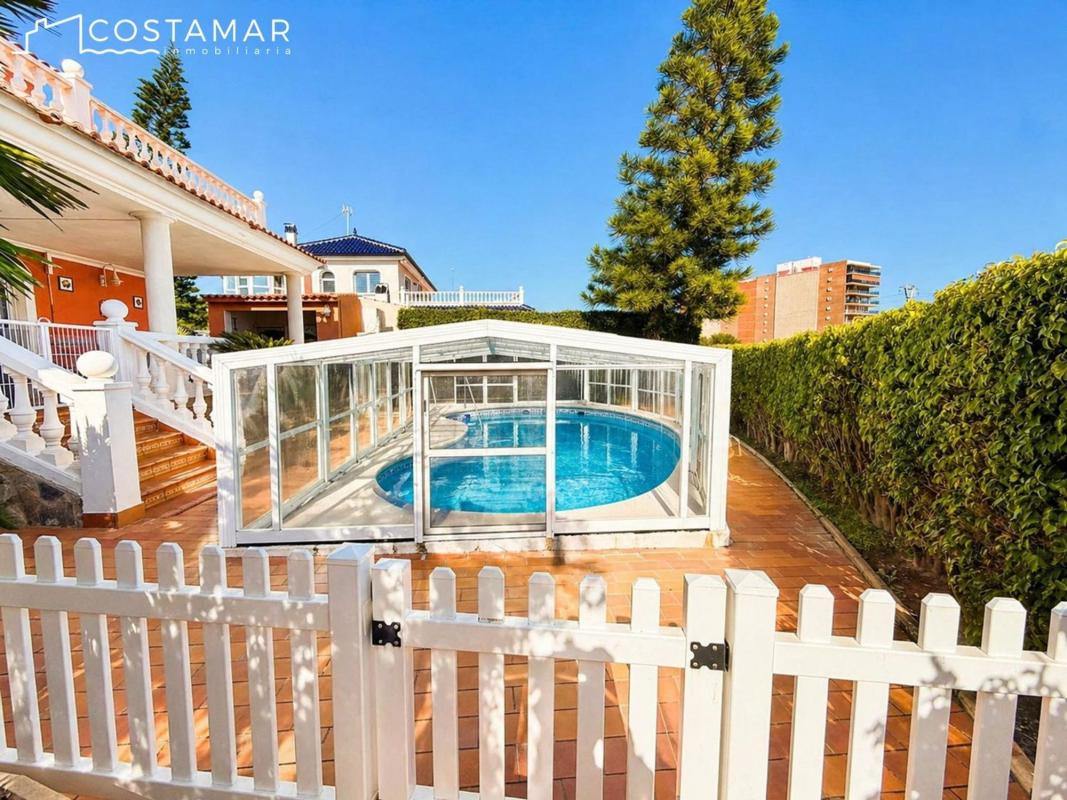 Properties for sale and rent in Spain photo 3