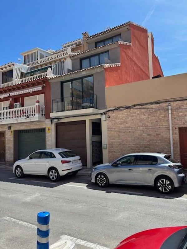 Properties for sale and rent in Spain photo 3