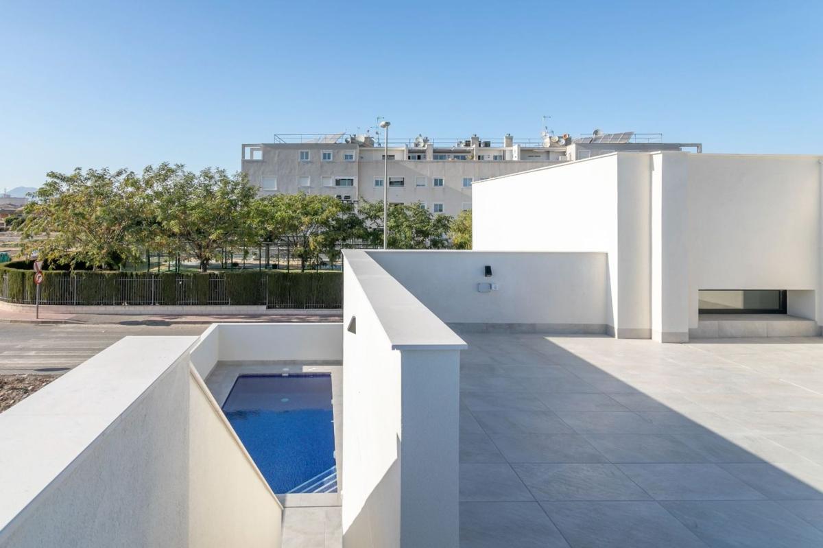 Properties for sale and rent in Spain photo 5