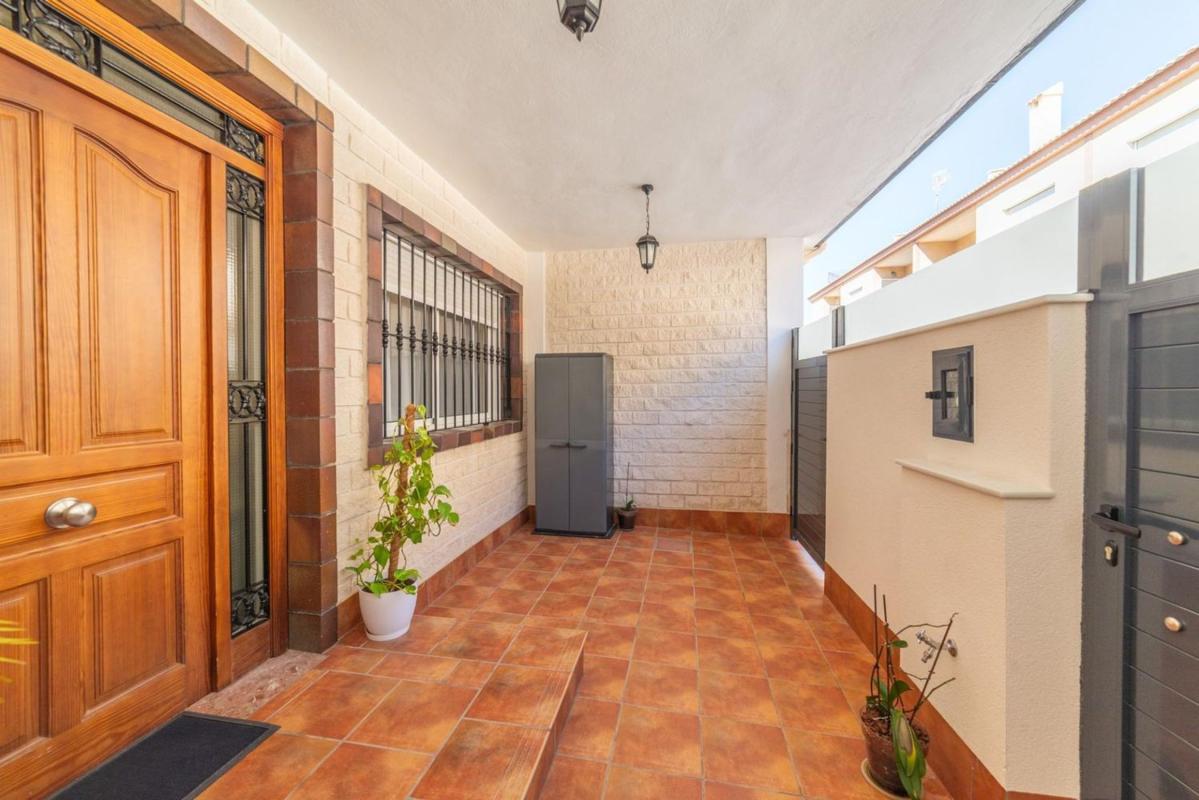 Propiedades en venta y alquiler en España photo 3