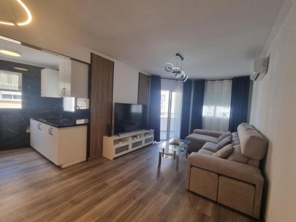 Venta de piso en Piso en Antonio Machado, Torrevieja, Torrevieja
photo 1