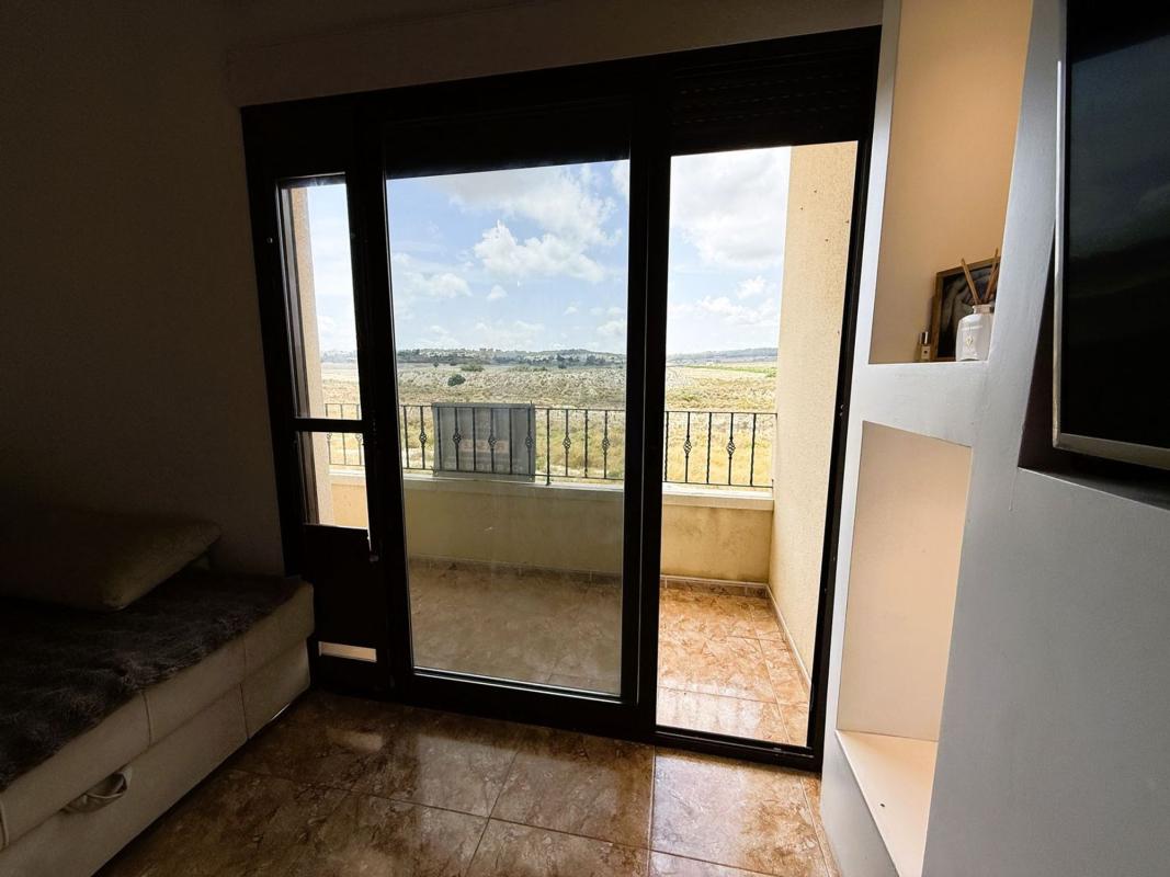 Venta de piso en Piso en Ronda Oeste, 14, Centro, San Miguel de Salinas, San Miguel de Salinas
photo 4