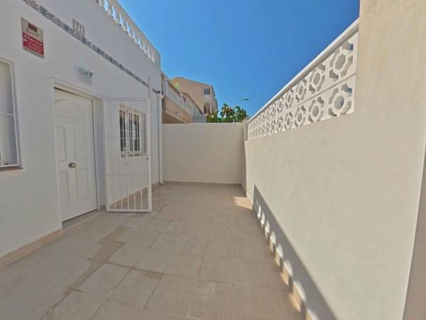 Casa o chalet independiente en Calle Baco los Cisnis, Torreblanca, Torrevieja photo 3
