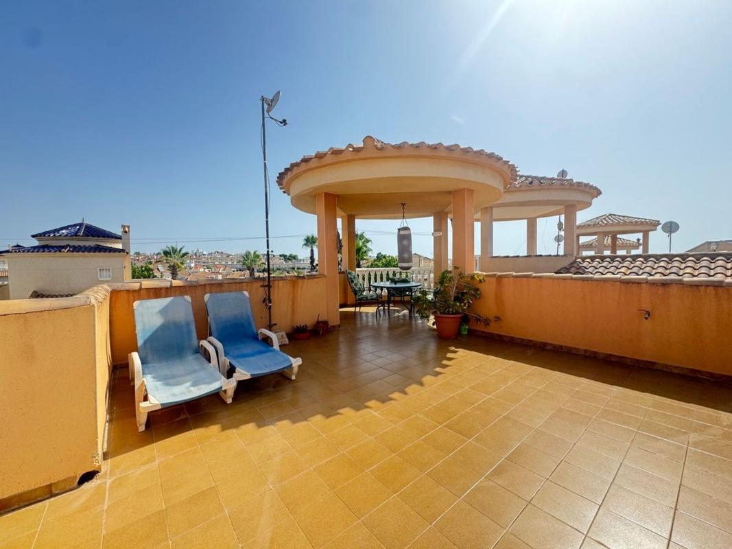Sale of independent chalet in Casa o chalet en Las Filipinas, Orihuela, Orihuela
photo 4