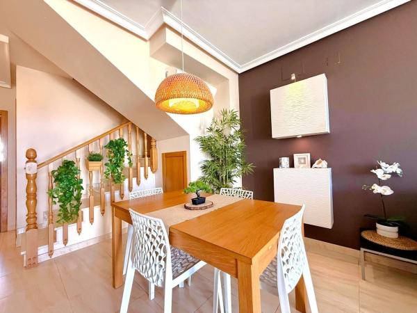 Частный шале на продаже в  Casa o chalet en Lomas de Cabo Roig, Orihuela, Ориуэла photo 4