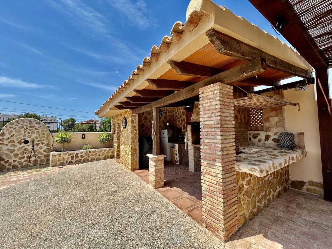 Sale of independent chalet in Casa o chalet en La Zenia, Orihuela, Orihuela
photo 5