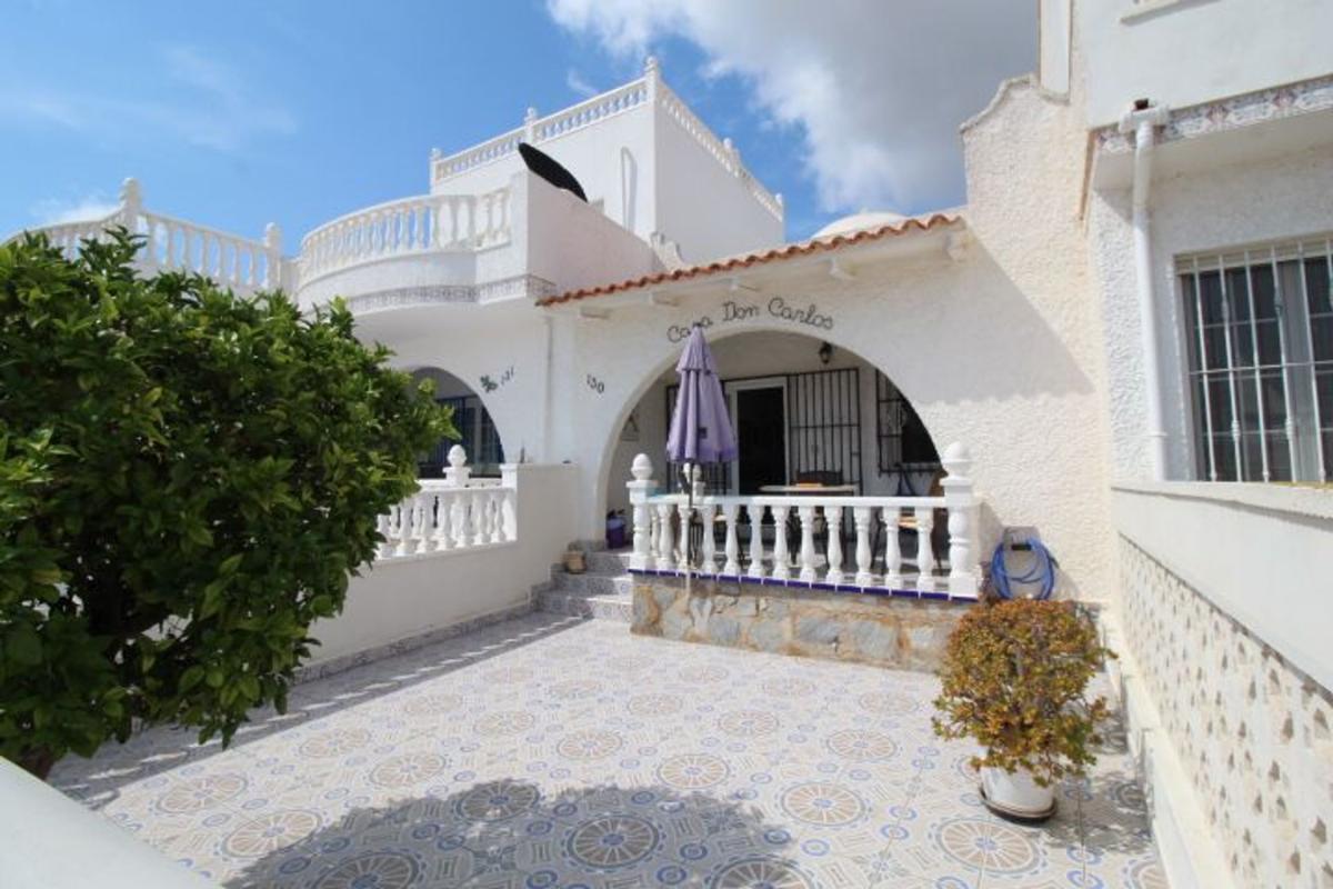 Venta de chalet independiente en Casa o chalet en Calle Jumilla, Blue Lagoon - Galán, San Miguel de Salinas, San Miguel de Salinas
photo 1
