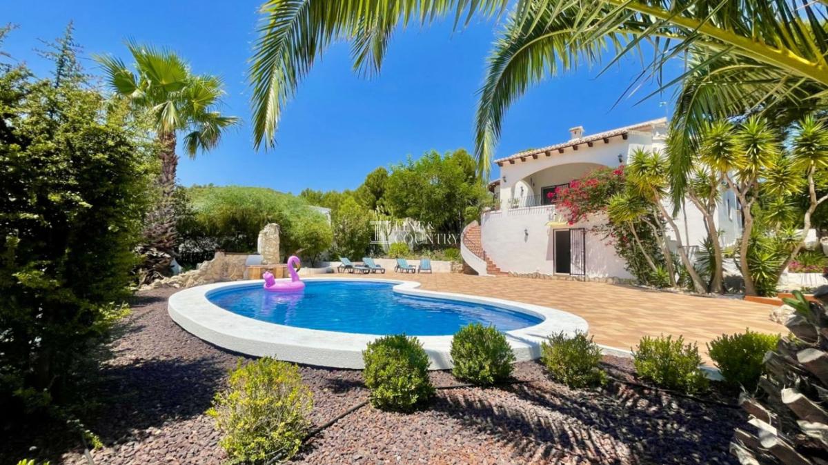 Properties for sale and rent in Spain photo 2