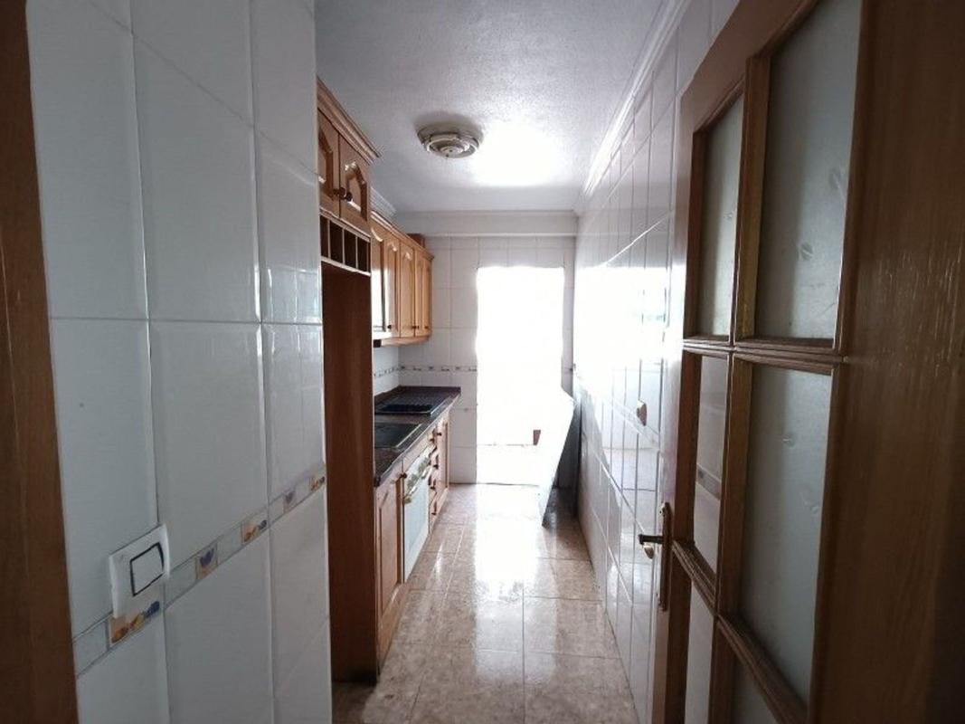 Venta de piso en Piso en Calle Villa Madrid, Parque de las Naciones, Torrevieja, Torrevieja
photo 5