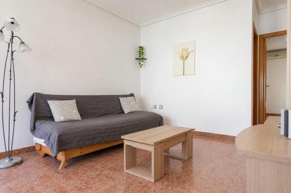 Casa o chalet independiente en Calle Lagunas de Ruidera, Zona Lago - Los Almendros, Orihuela thumbnail 1