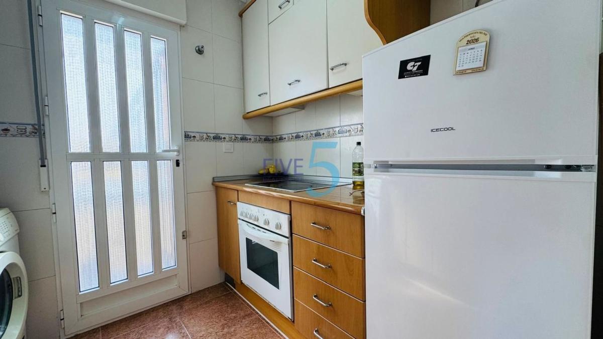 Sale of independent chalet in Casa o chalet en Zona Lago - Los Almendros, Orihuela, Orihuela
photo 5