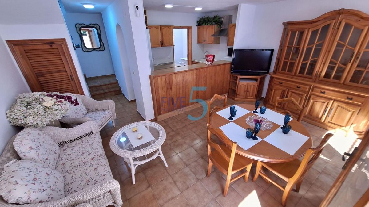 Продажа отдельного шале в Casa o chalet en Playa Flamenca, Orihuela, Ориуэла photo 4