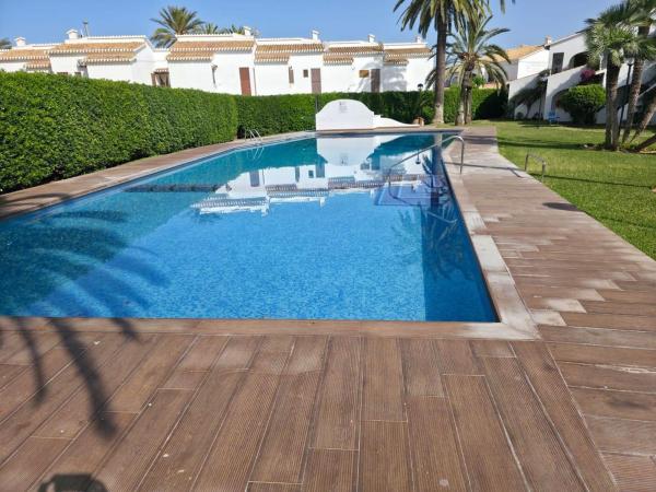 Chalet adosado en L'Almadrava-L'Estanyò, Denia photo 1