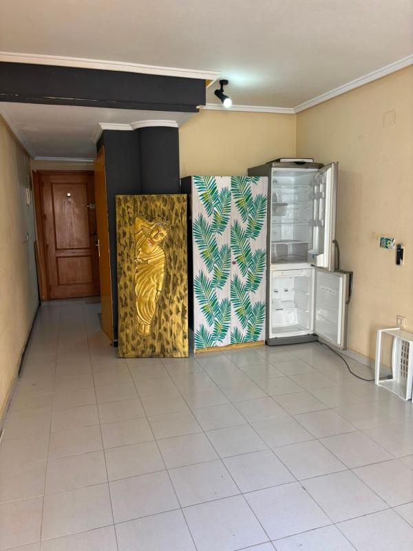 Sale of apartment in Piso en Calle Bergantin, 43, Avenida Habaneras - Curva de Palangre, Torrevieja, Torrevieja
 photo 4