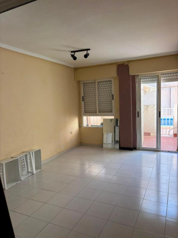 Sale of apartment in Piso en Calle Bergantin, 43, Avenida Habaneras - Curva de Palangre, Torrevieja, Torrevieja
 photo 5