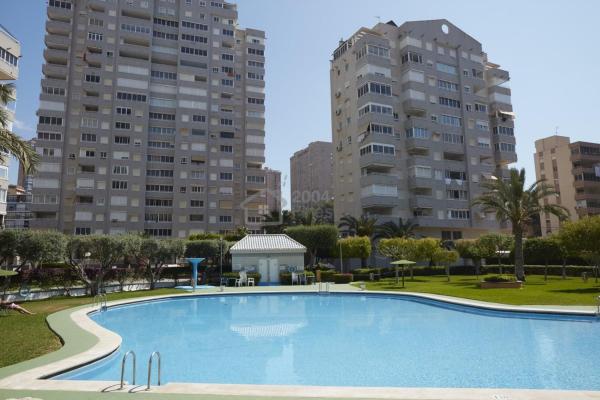 Venta de piso en Piso en Avenida de la Marina Baixa, Cala de Finestrat, Finestrat, Finestrat
photo 1