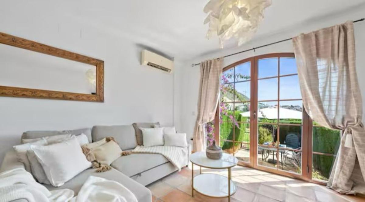 Properties for sale and rent in Spain photo 2