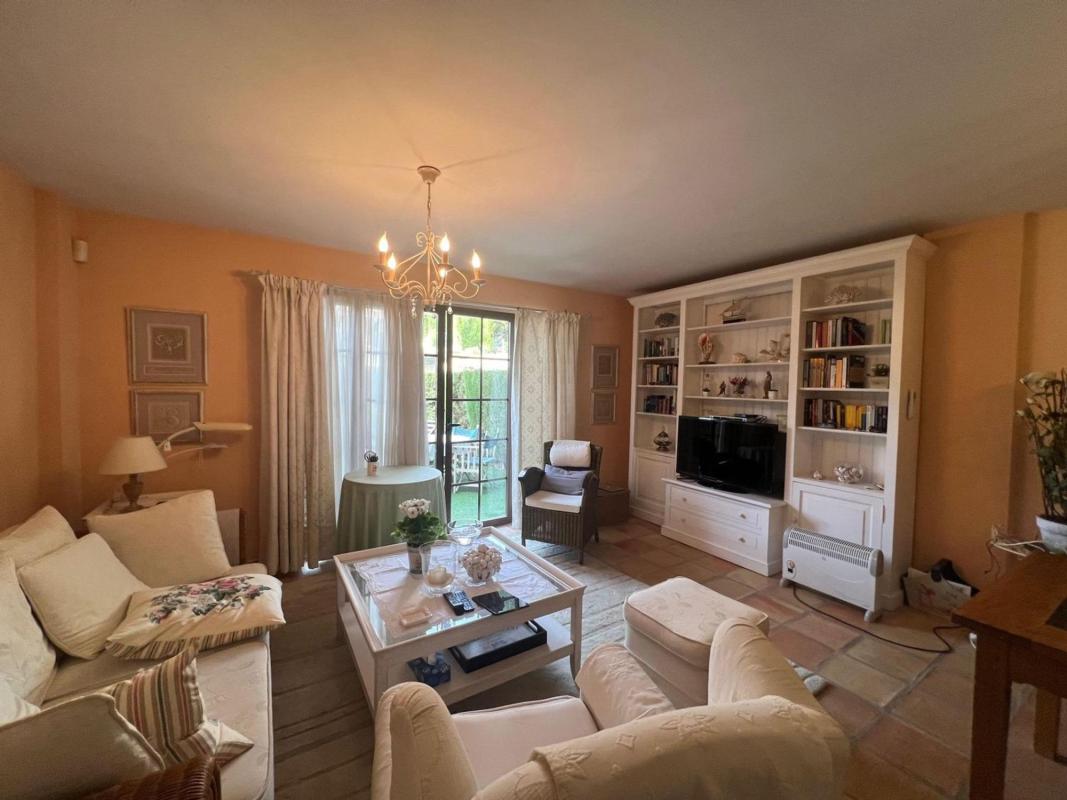 Properties for sale and rent in Spain photo 2