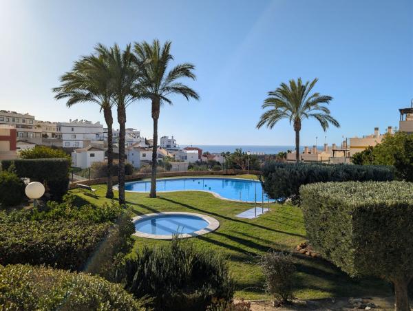 Casa o chalet independiente en Avenida de Granada, 2, Balcón de Finestrat-Terra Marina, Finestrat photo 1