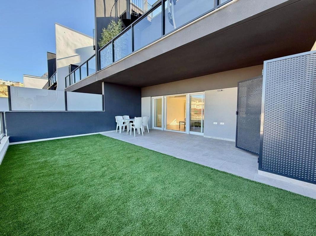 Sprzedaż mieszkania w Piso en Avenida Barcelona, Balcón de Finestrat-Terra Marina, Finestrat, Finestrat
photo 1