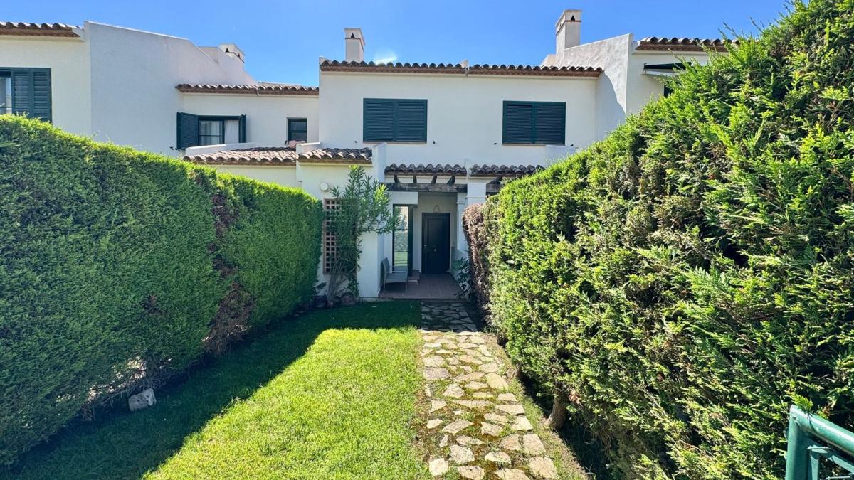 Properties for sale and rent in Spain photo 2