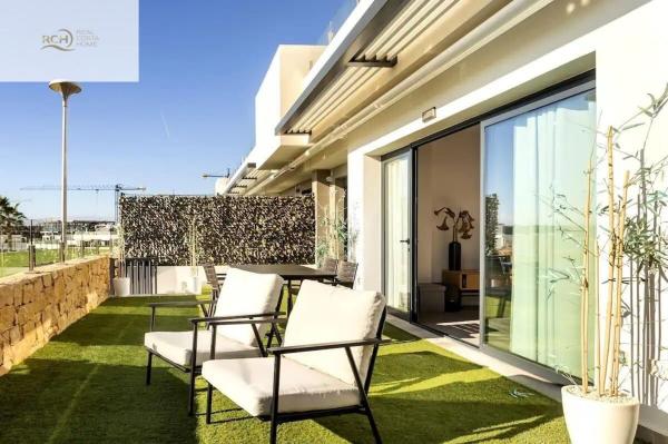 Продажа квартиры на Piso en Calle de Colombia, Balcón de Finestrat-Terra Marina, Finestrat, Финестрат
 photo 3