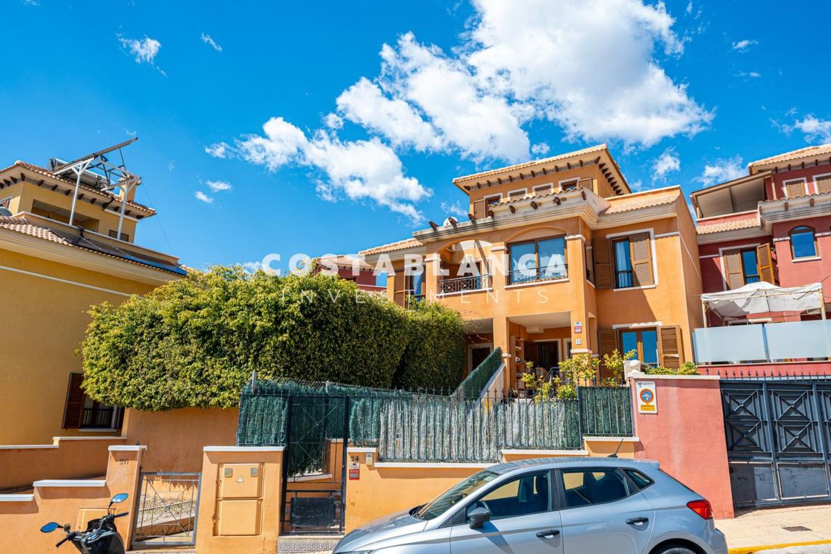 Venta de chalet independiente en Casa o chalet en Calle Córdoba, Balcón de Finestrat-Terra Marina, Finestrat, Finestrat
photo 4
