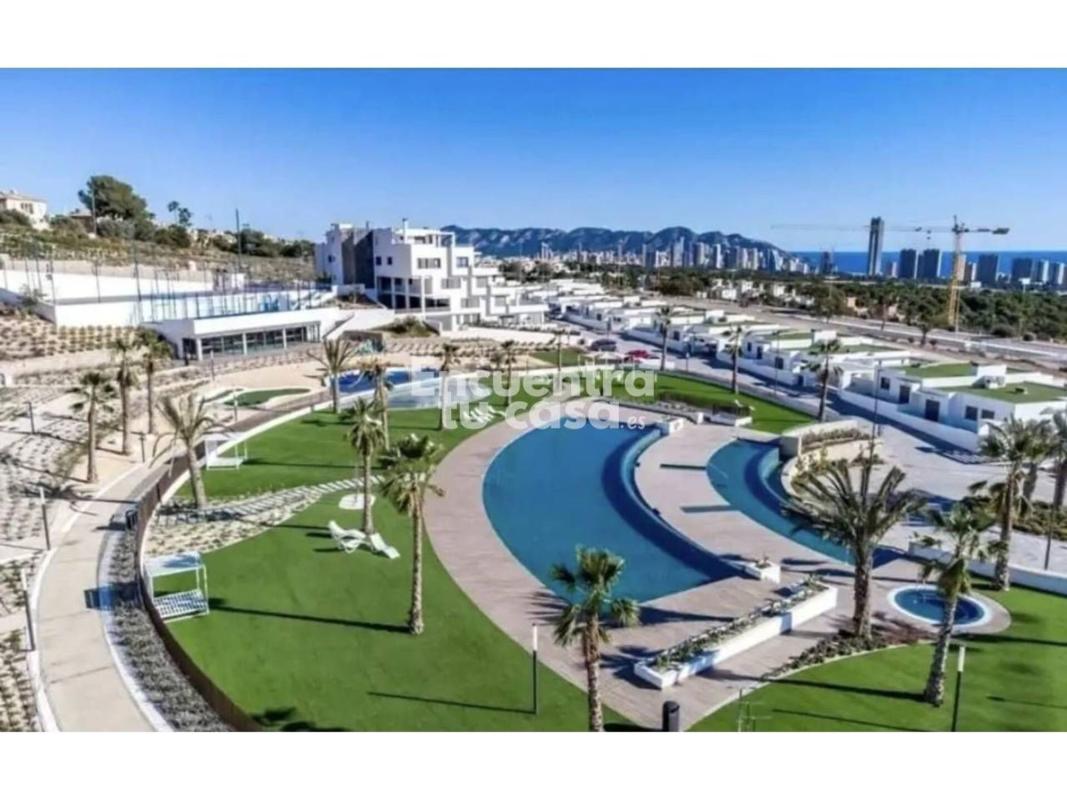 Venta de piso en Piso en Calle d'Uruguai, Balcón de Finestrat-Terra Marina, Finestrat, Finestrat
 photo 2