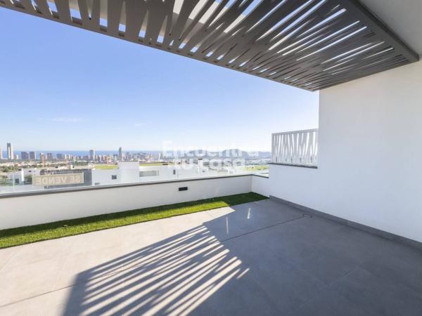 Продажа квартиры на Piso en Calle d'Uruguai, Balcón de Finestrat-Terra Marina, Finestrat, Финестрат
 photo 4