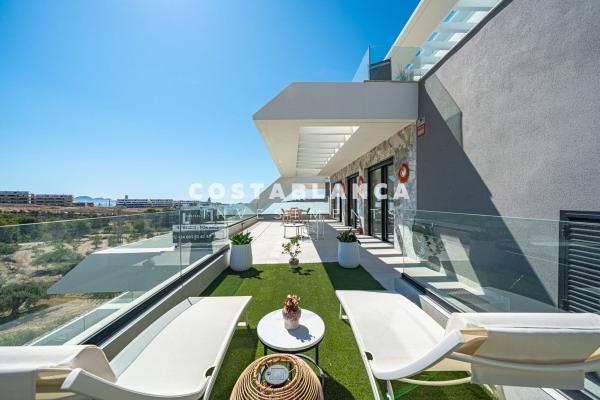 Продажа квартиры на Piso en Calle Càceres, Balcón de Finestrat-Terra Marina, Finestrat, Финестрат
 photo 1