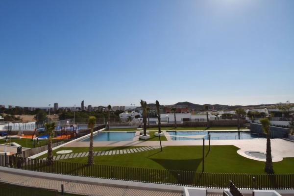 Продажа квартиры на Piso en Calle de Cuba, 1, Balcón de Finestrat-Terra Marina, Finestrat, Финестрат
 photo 3