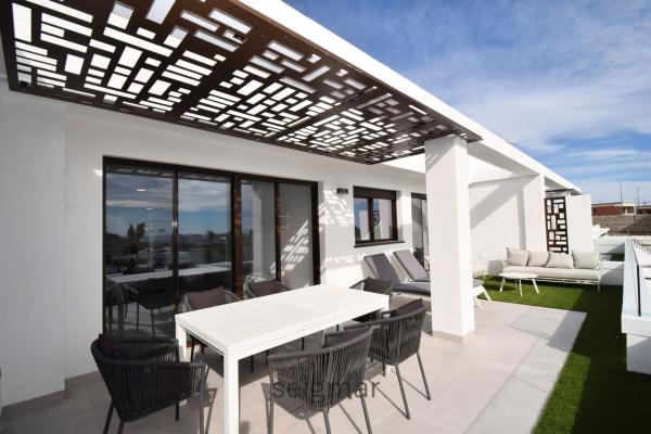 Продажа квартиры на Piso en Calle de Cuba, 1, Balcón de Finestrat-Terra Marina, Finestrat, Финестрат
 photo 4