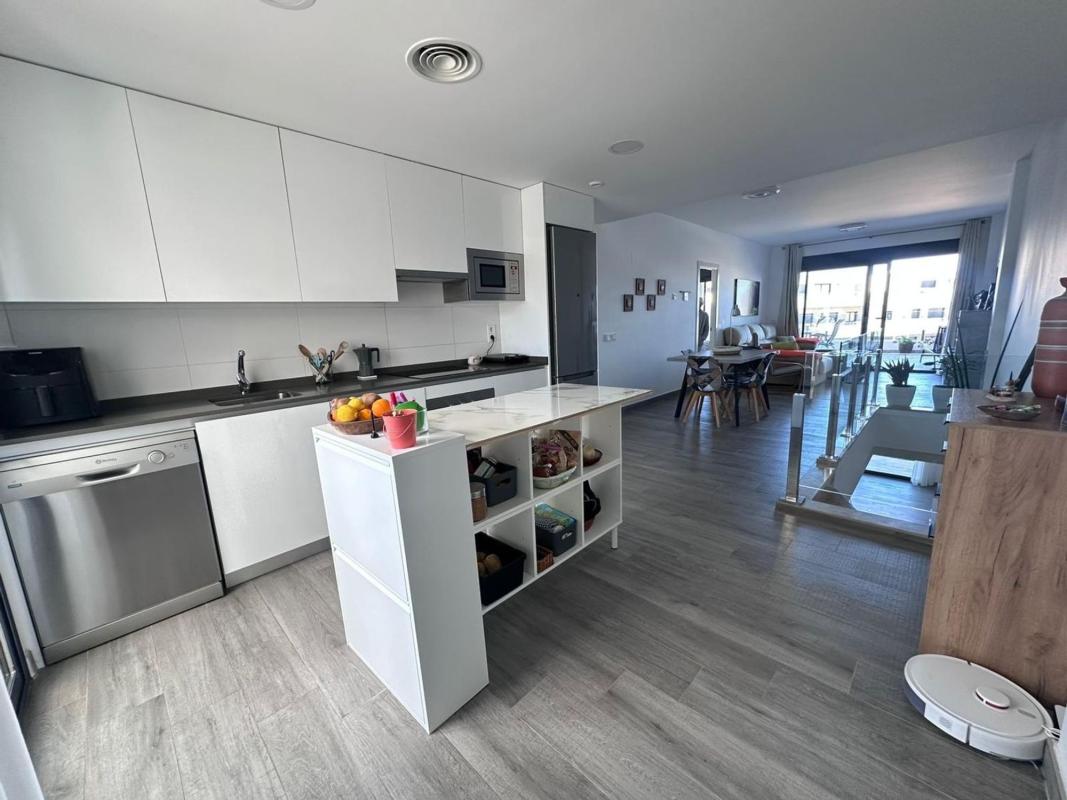 Venta de duplex en Dúplex en Calle de Colombia, Balcón de Finestrat-Terra Marina, Finestrat, Finestrat photo 2