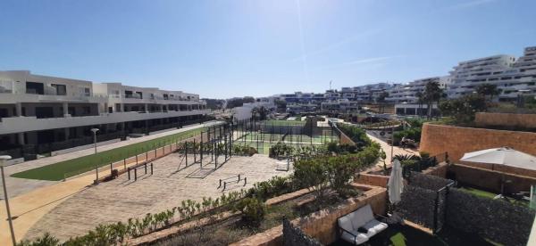 Duplex en venta en Dúplex en Calle de Colombia, Balcón de Finestrat-Terra Marina, Finestrat, Finestrat photo 1
