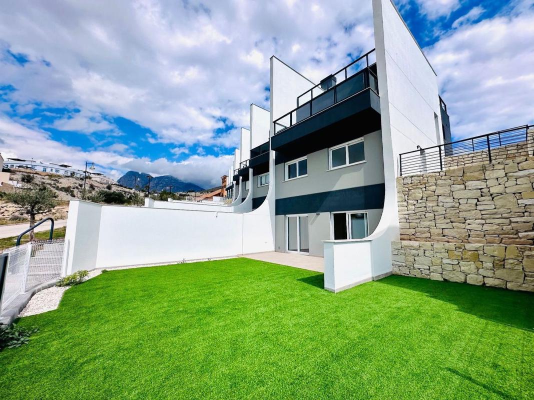 Properties for sale and rent in Spain photo 4