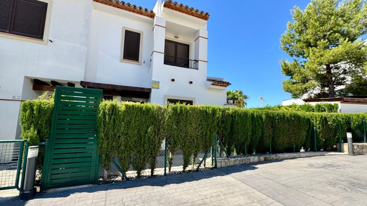 Properties for sale and rent in Spain photo 2