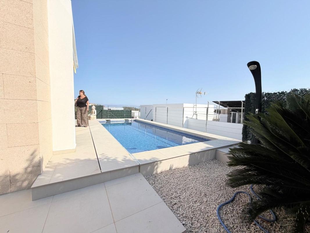 Properties for sale and rent in Spain photo 3