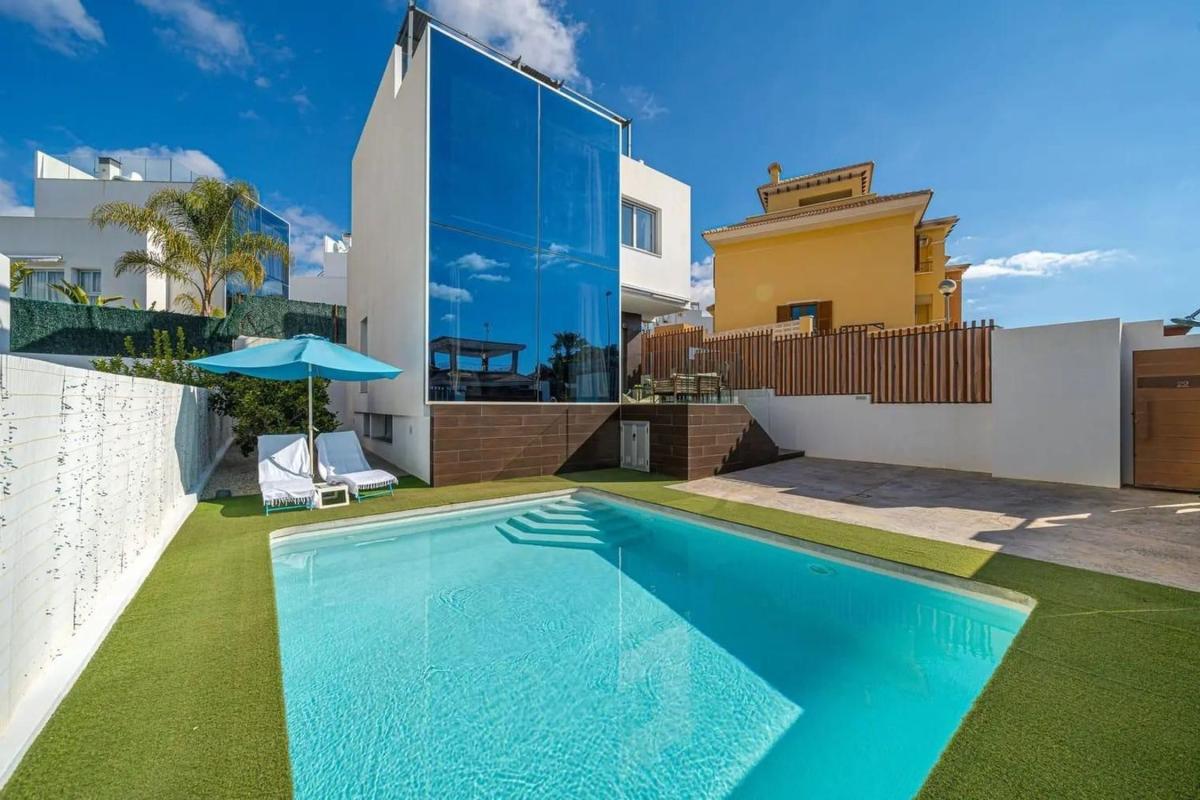 Properties for sale and rent in Spain photo 1