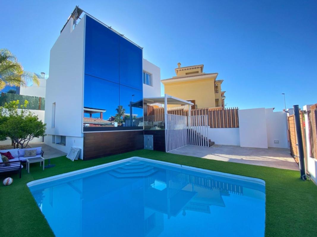 Properties for sale and rent in Spain photo 3
